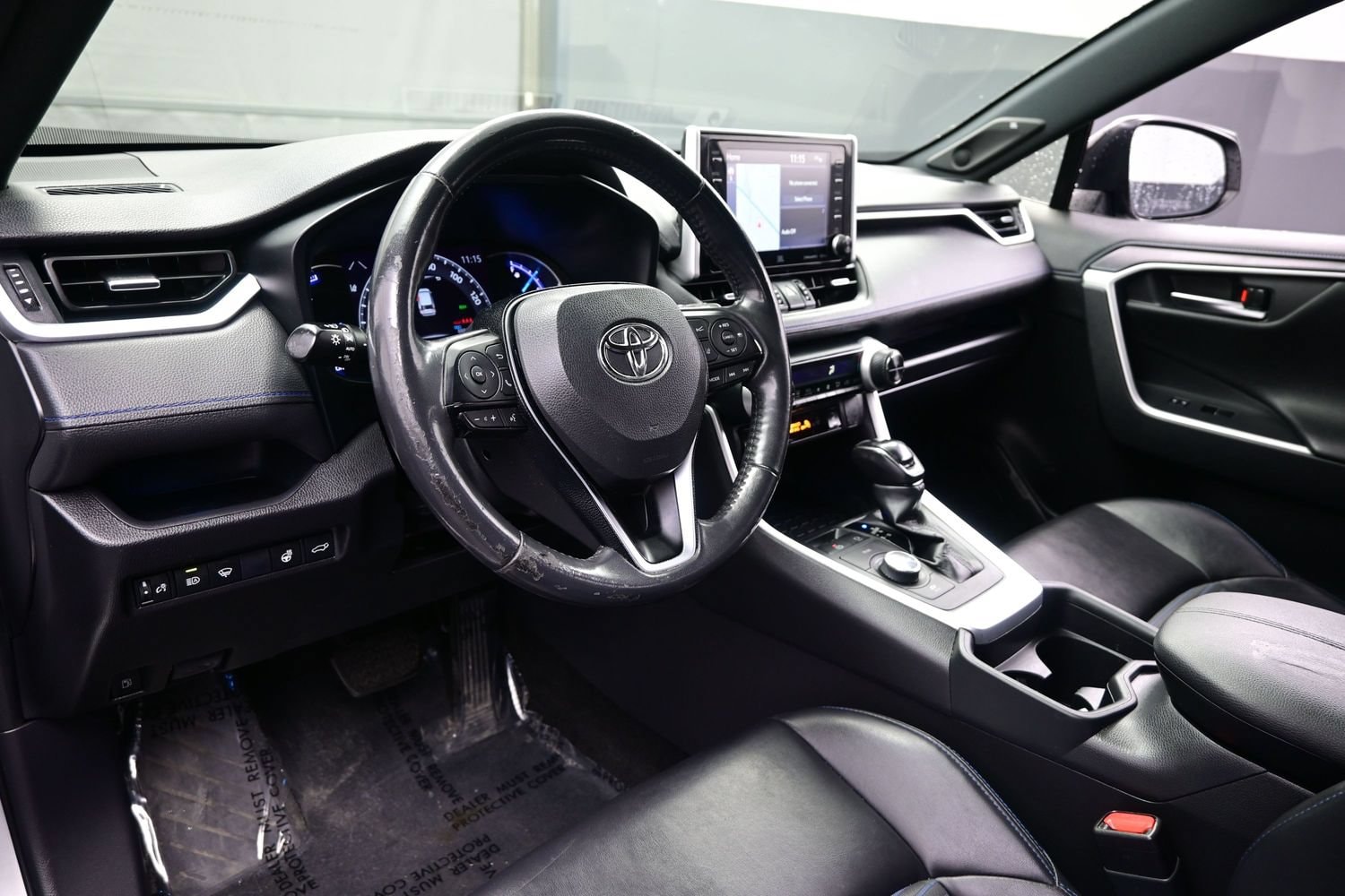 2020 Toyota RAV4 XSE - Photo 13