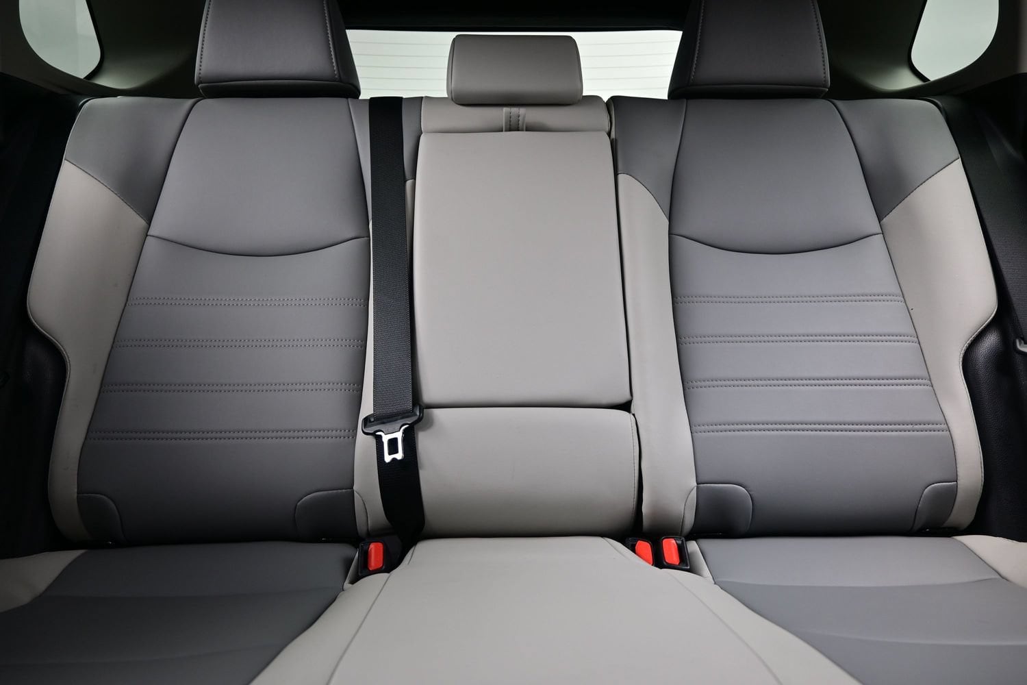 2025 Toyota RAV4 XLE Premium - Photo 16