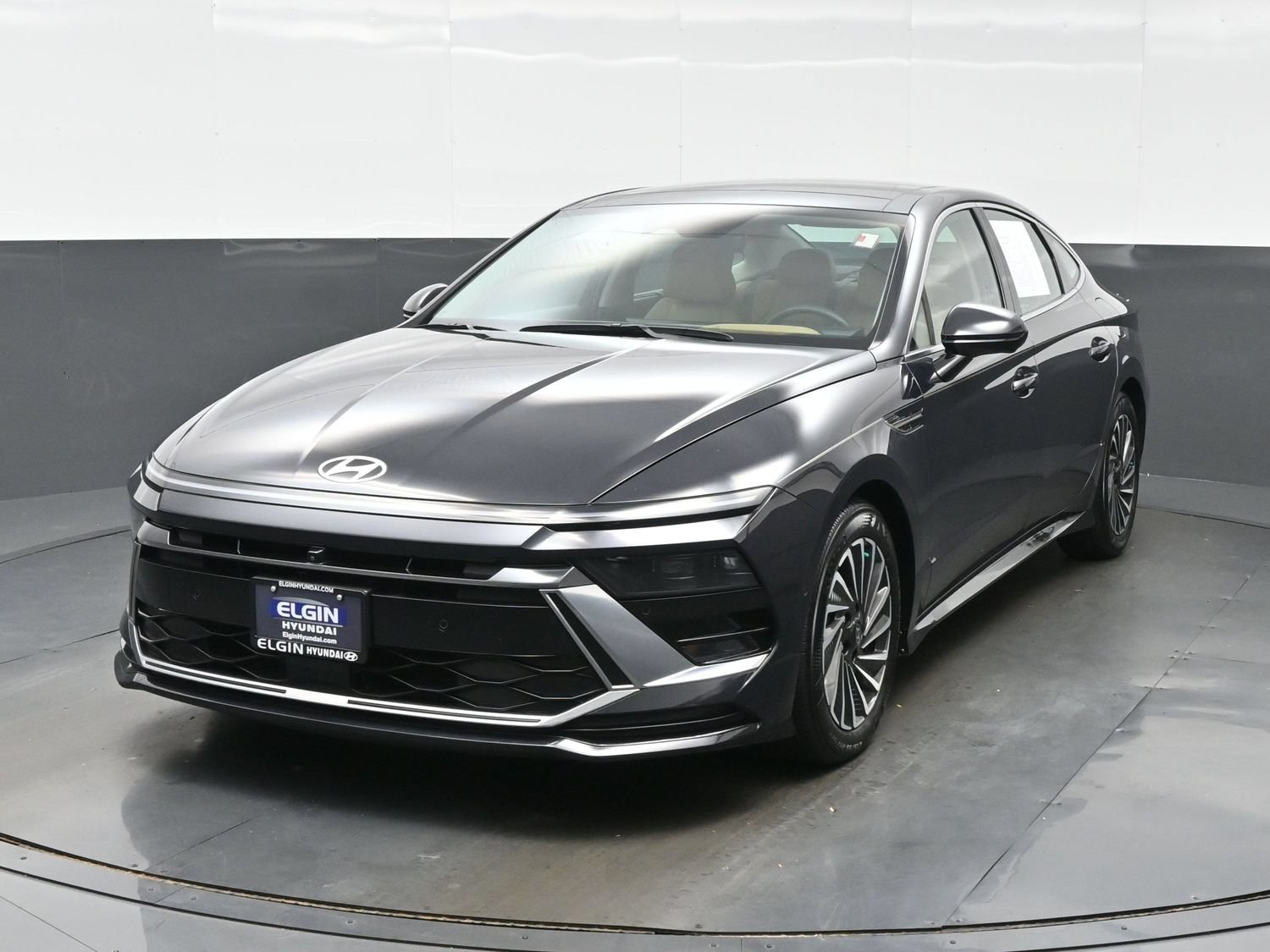 Certified 2025 Hyundai