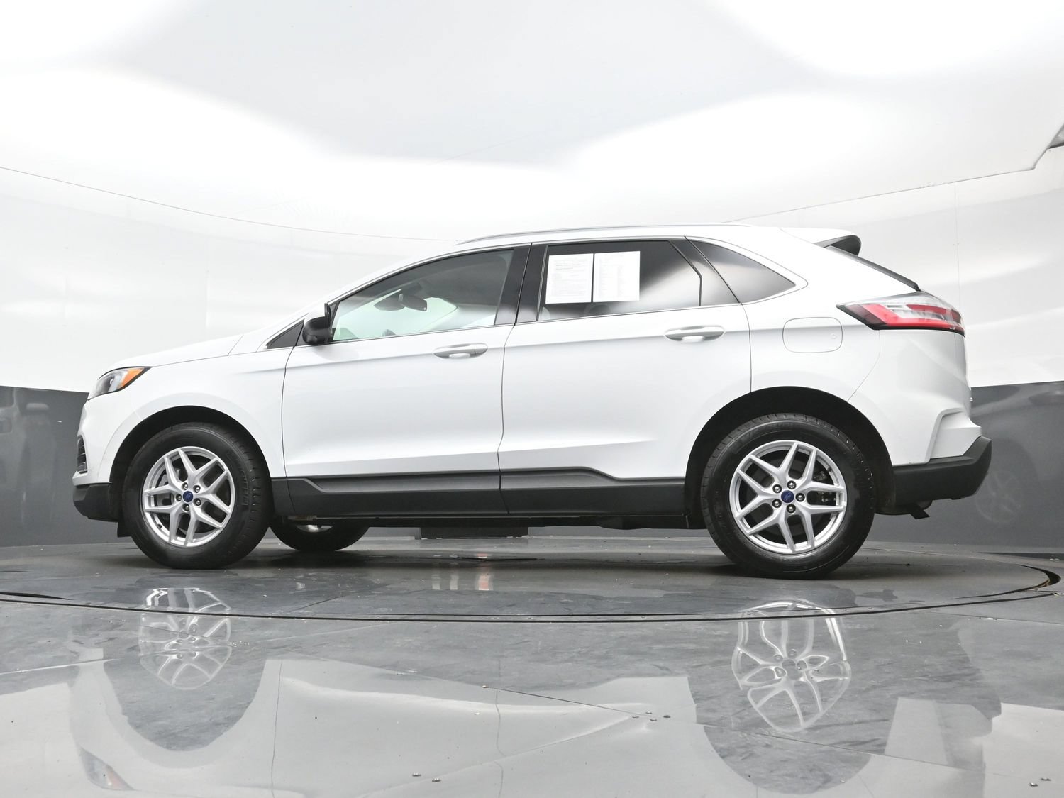 2024 Ford Edge SEL - Photo 26