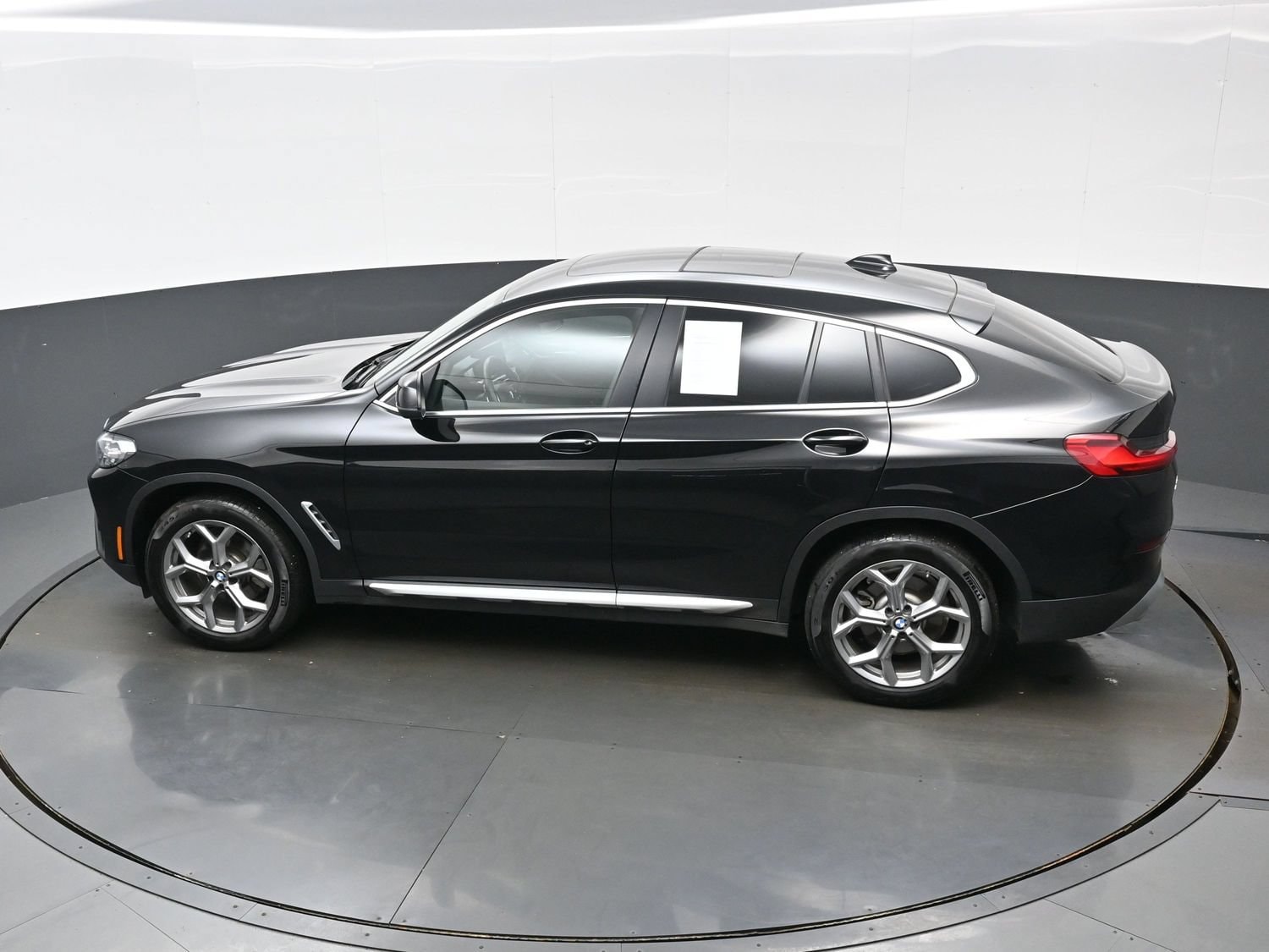 2025 BMW X4 30i - Photo 36