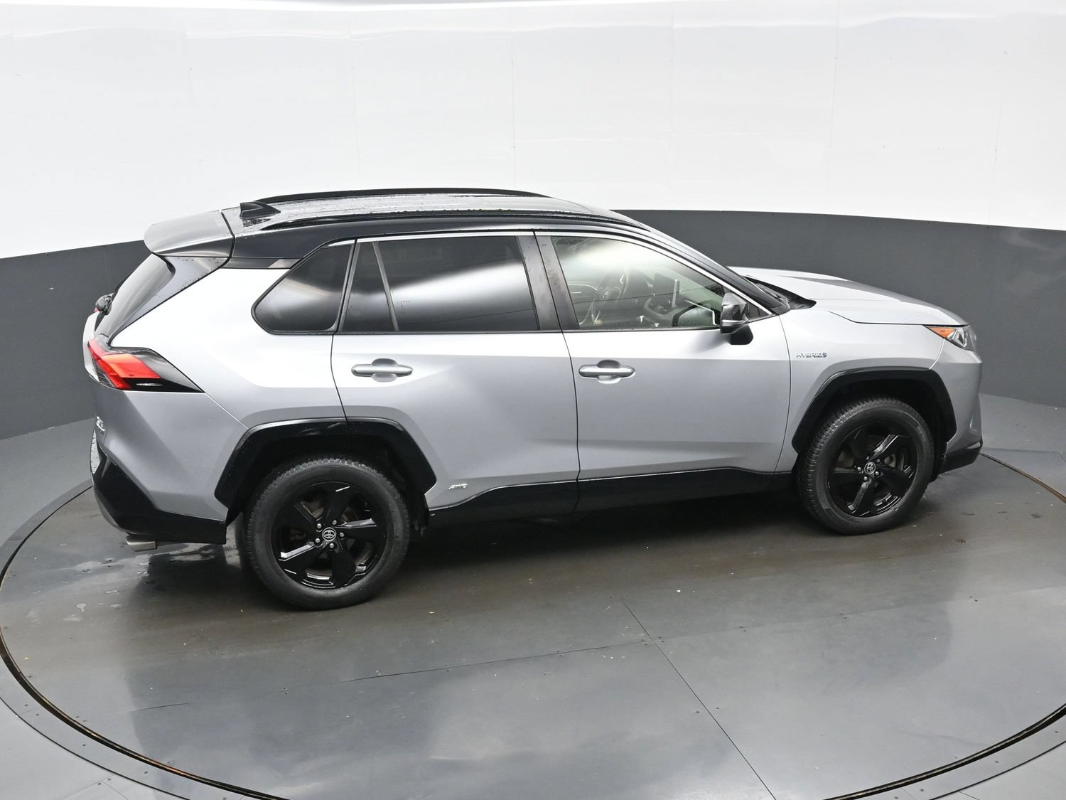 2020 Toyota RAV4 XSE - Photo 38