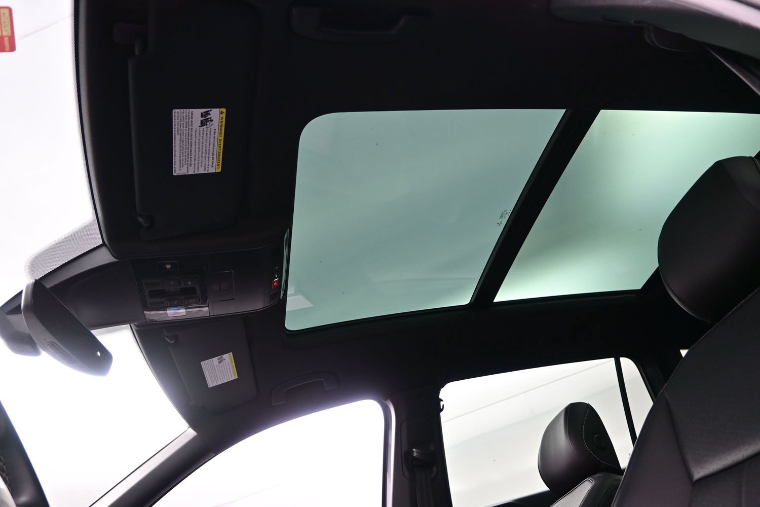 2023 Volkswagen Tiguan SE R-LINE BLACK - Photo 19