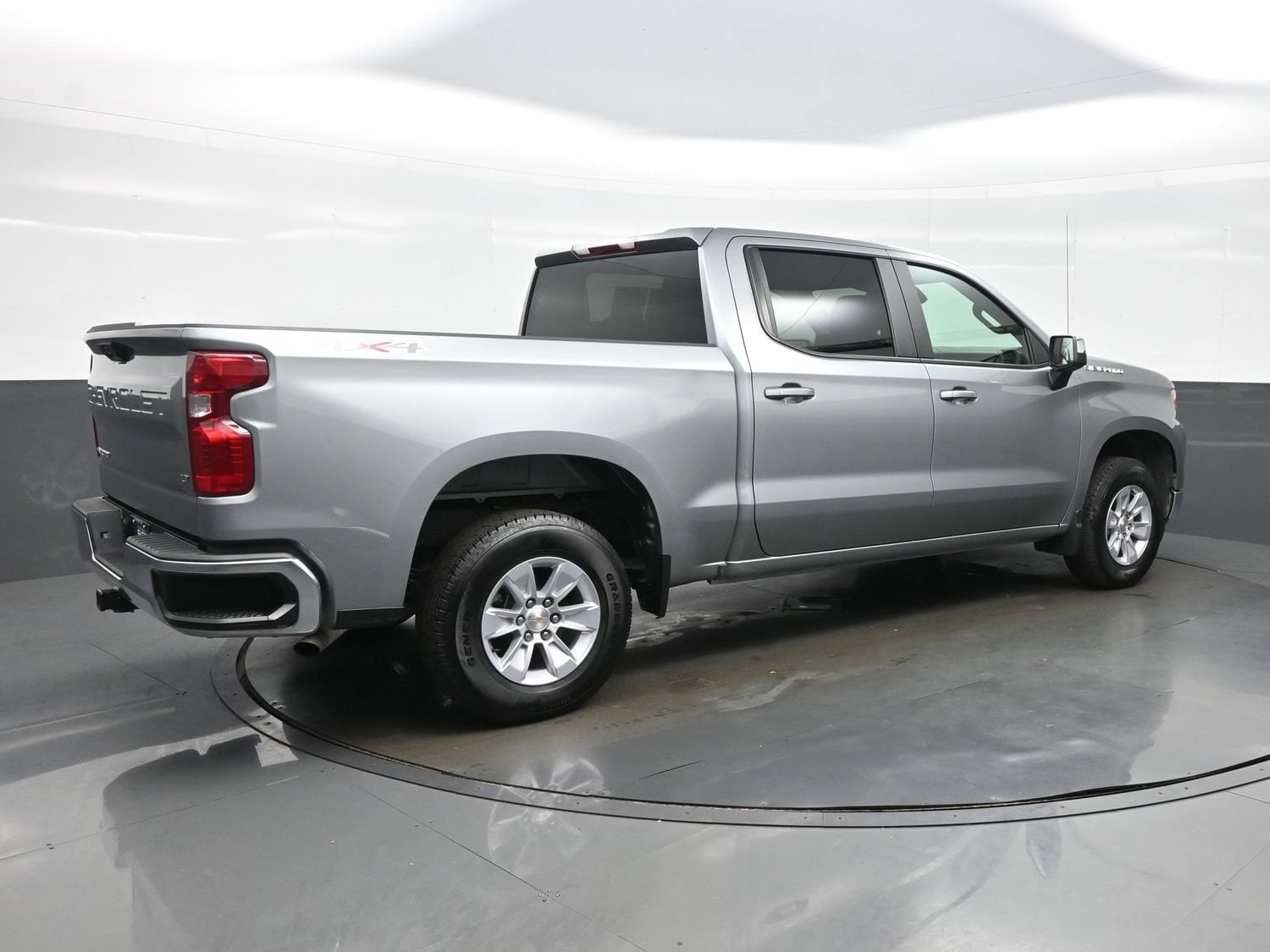 2026 Chevrolet Silverado 1500 LT - Photo 6