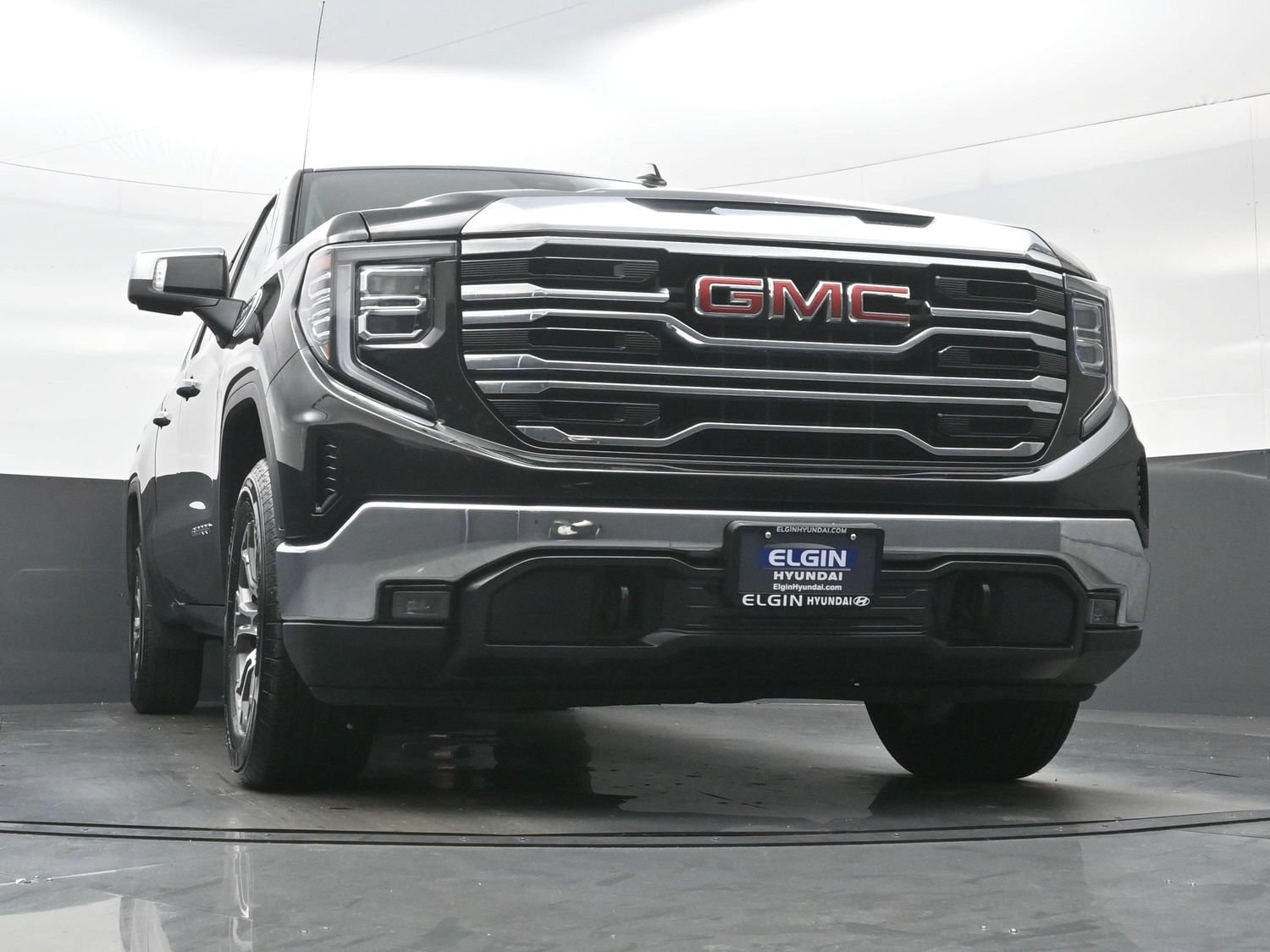 2025 GMC Sierra 1500 SLT - Photo 31