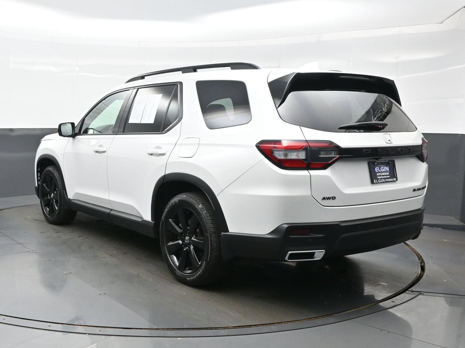 2025 Honda Pilot Black Edition - Photo 4