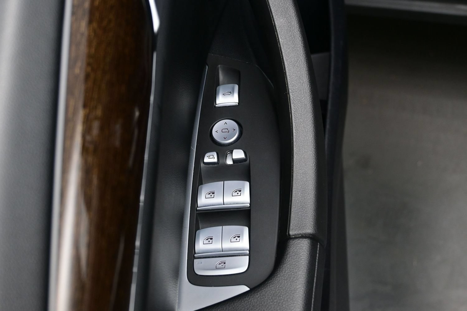 2025 BMW X4 30i - Photo 10