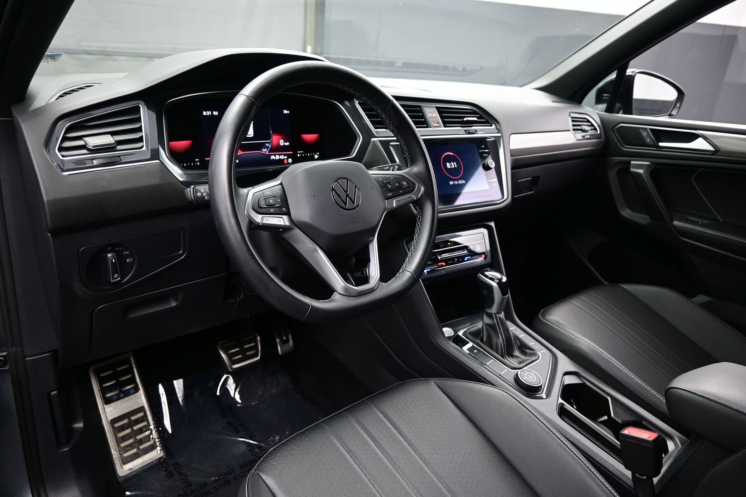 2023 Volkswagen Tiguan SE R-LINE BLACK - Photo 14