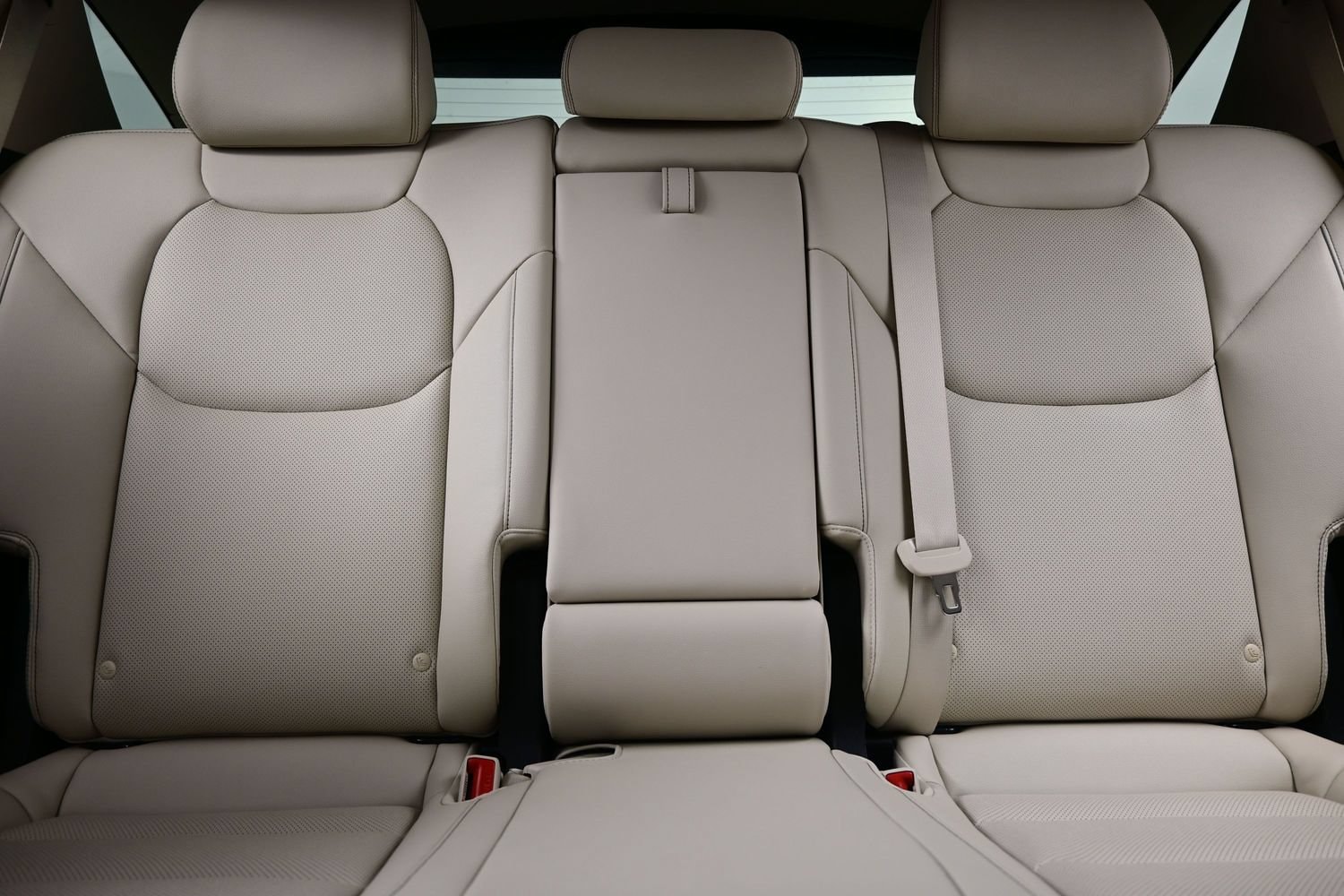 2026 GENESIS GV70 Standard - Photo 16