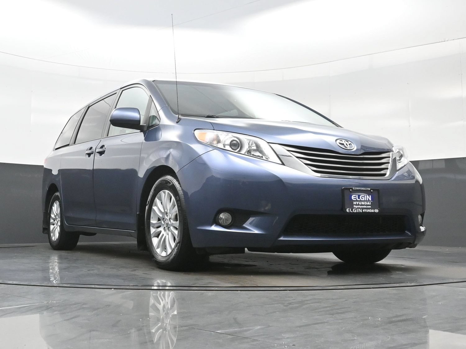 2014 Toyota Sienna XLE - Photo 29