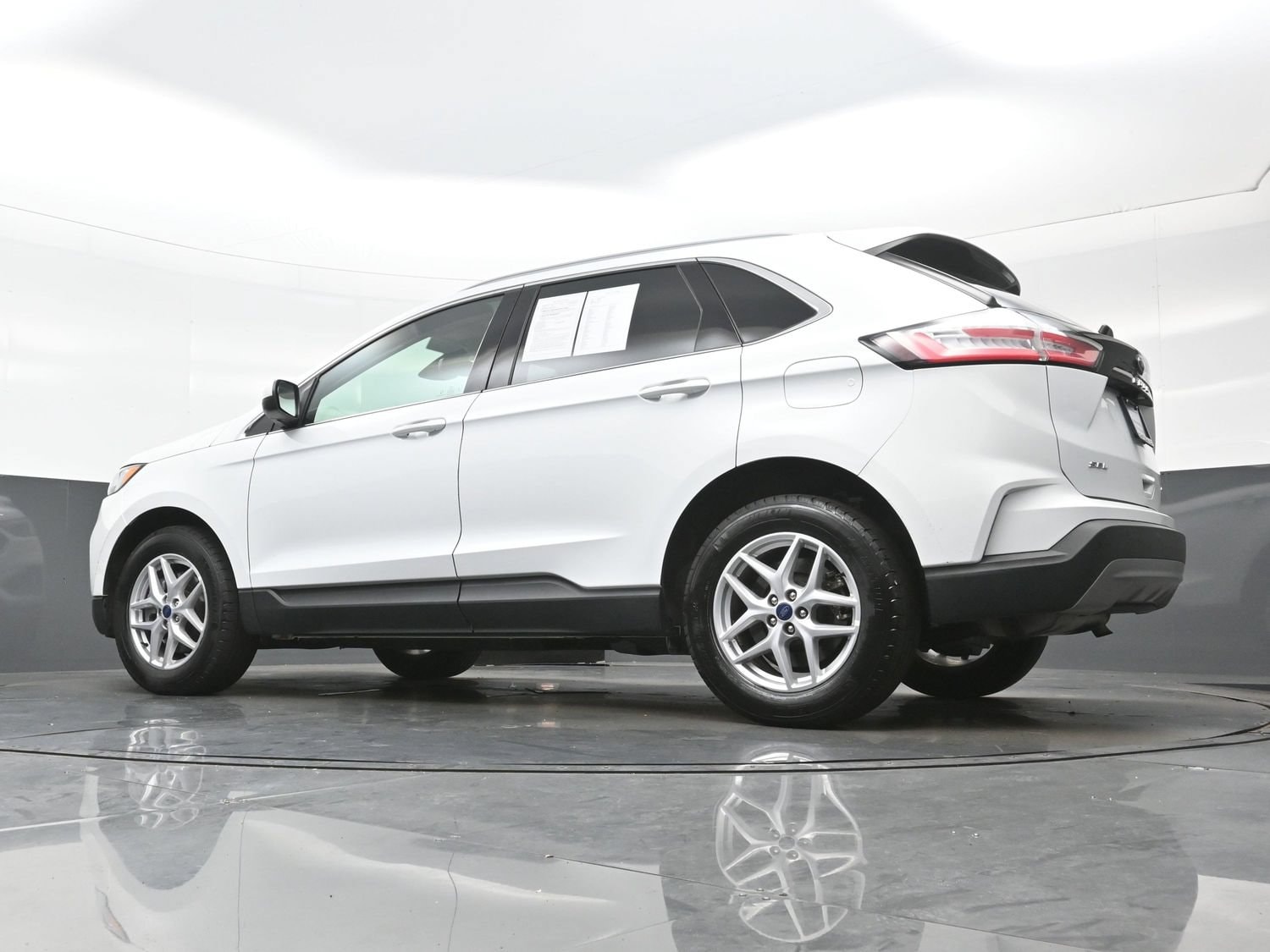 2024 Ford Edge SEL - Photo 27