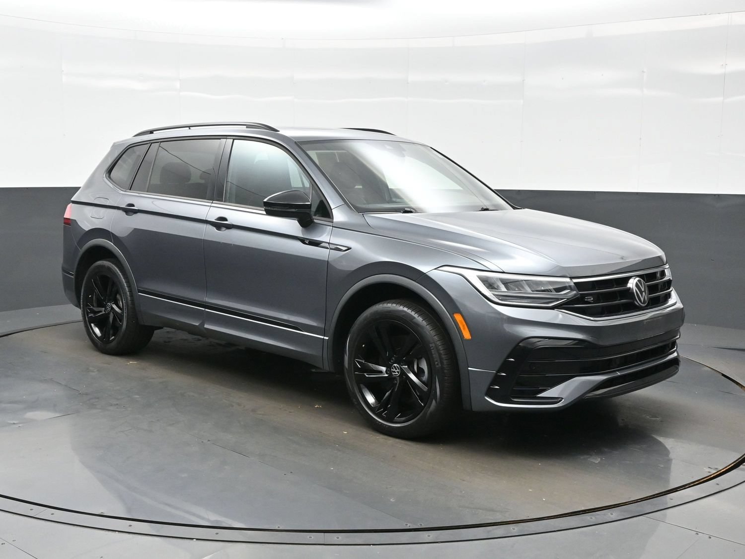 2023 Volkswagen Tiguan SE R-LINE BLACK - Photo 8