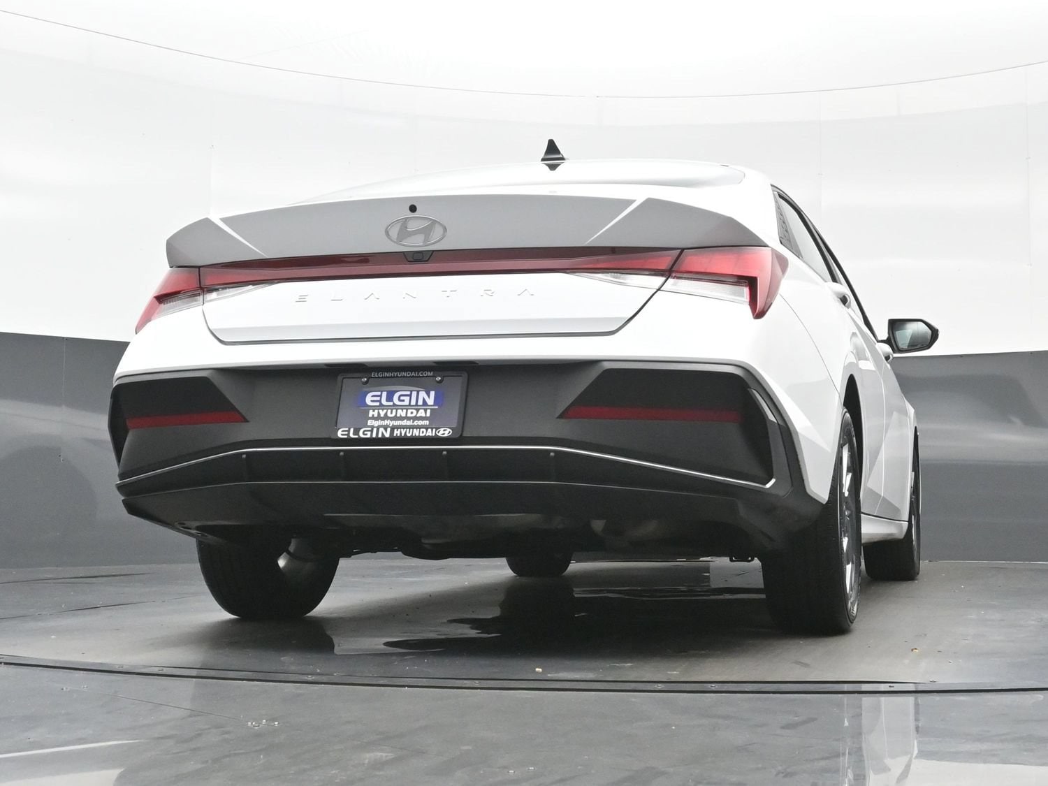 2024 Hyundai Elantra SEL - Photo 29