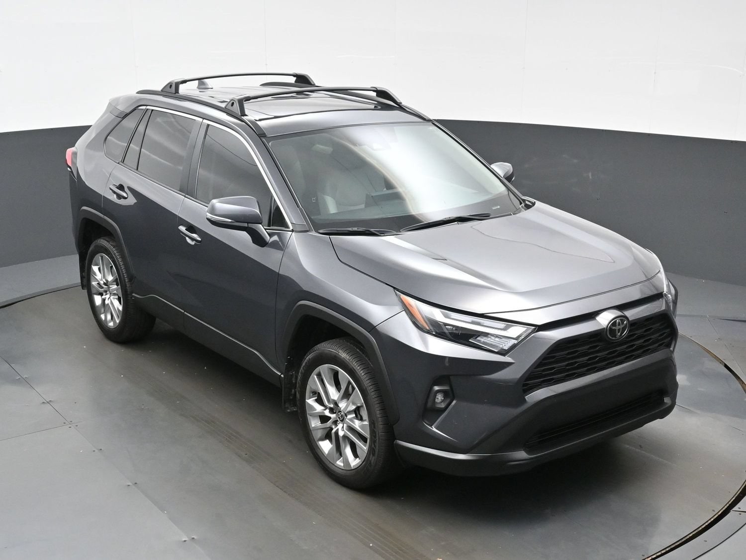 2025 Toyota RAV4 XLE Premium - Photo 40