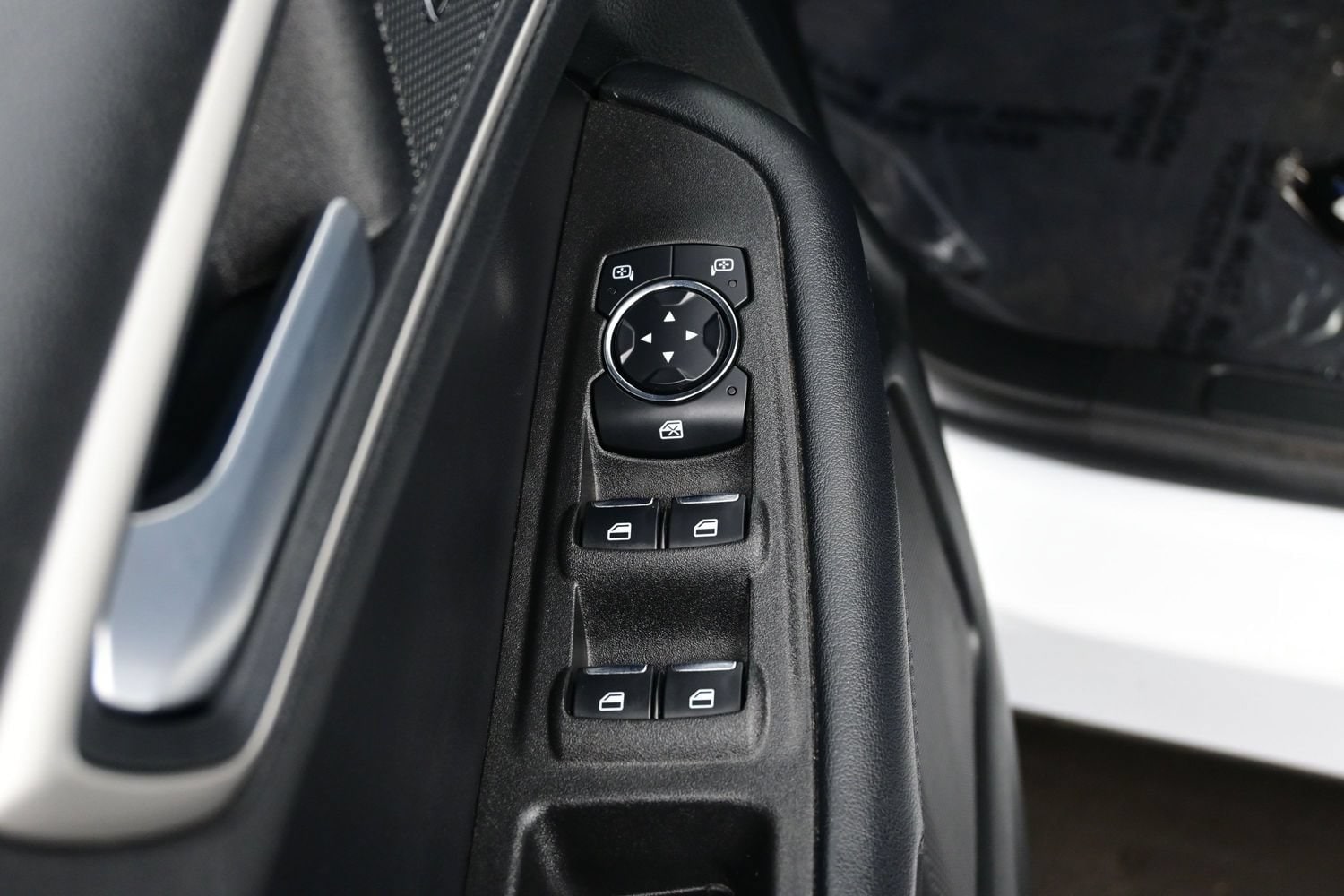 2024 Ford Edge SEL - Photo 10