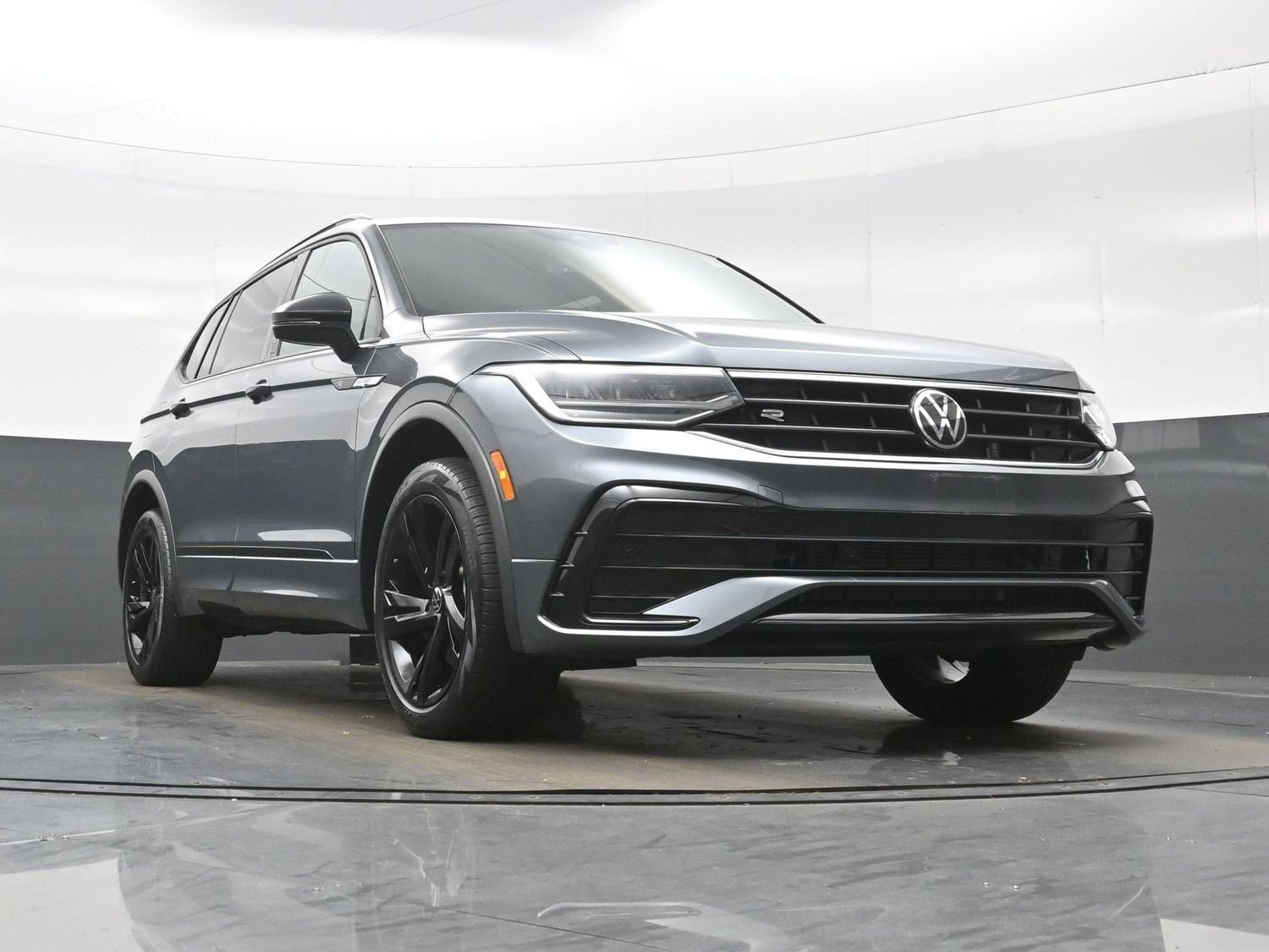 2023 Volkswagen Tiguan SE R-LINE BLACK - Photo 35