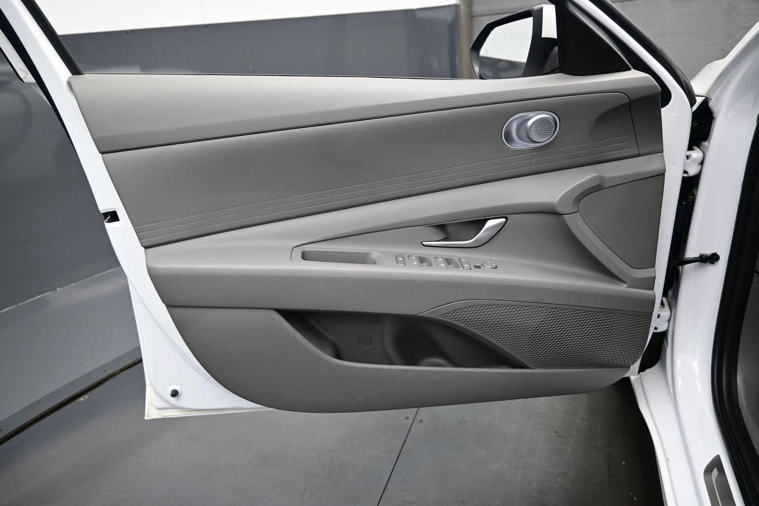 2024 Hyundai Elantra SEL - Photo 9