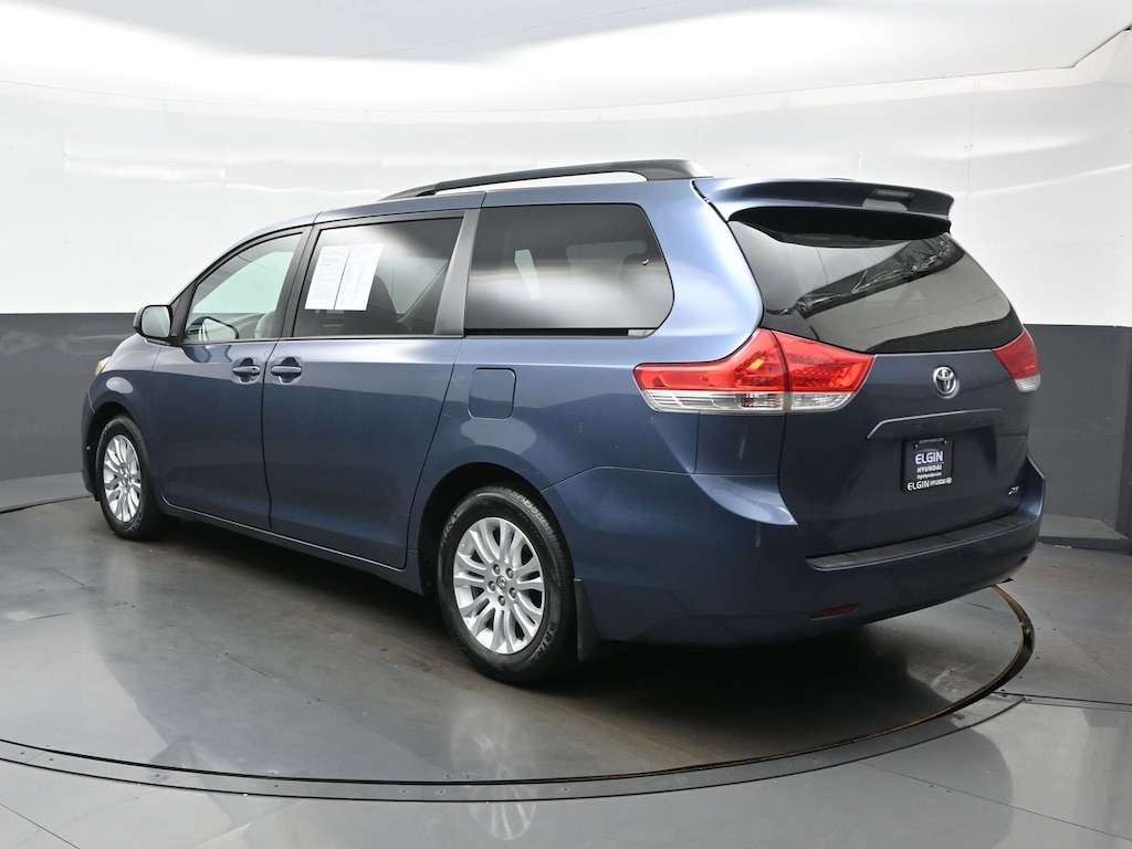 Used 2014 Toyota Sienna XLE Van