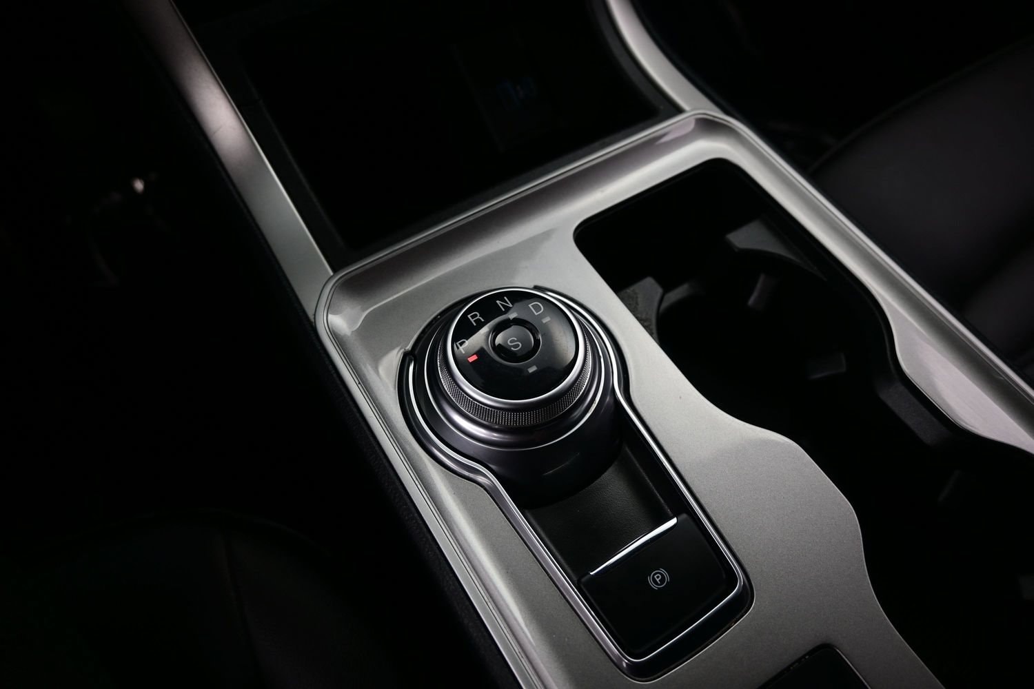 2024 Ford Edge SEL - Photo 20