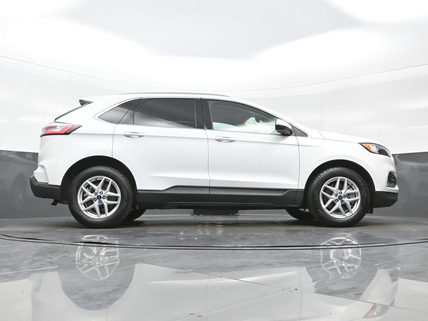 2024 Ford Edge SEL - Photo 30
