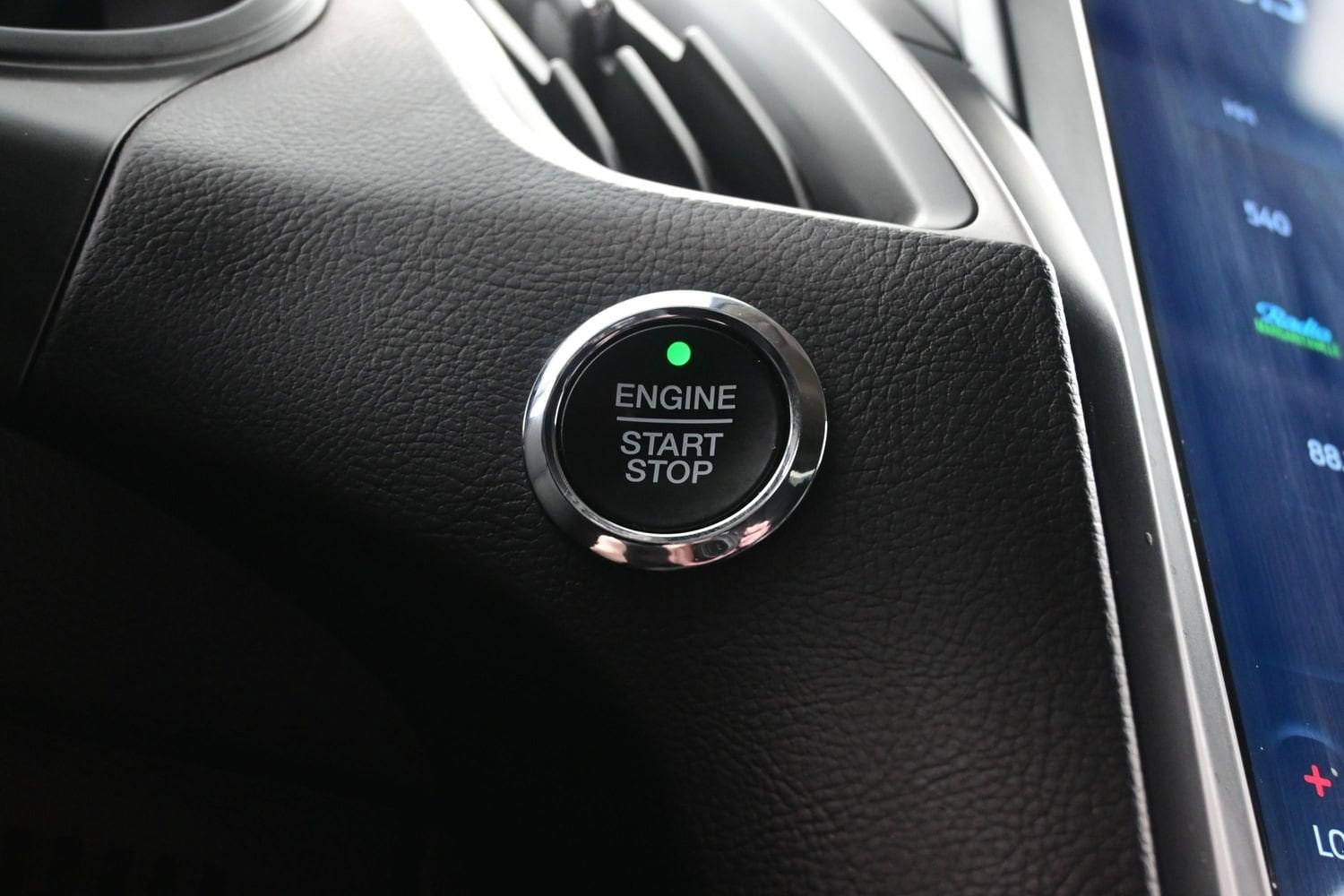 2024 Ford Edge SEL - Photo 21