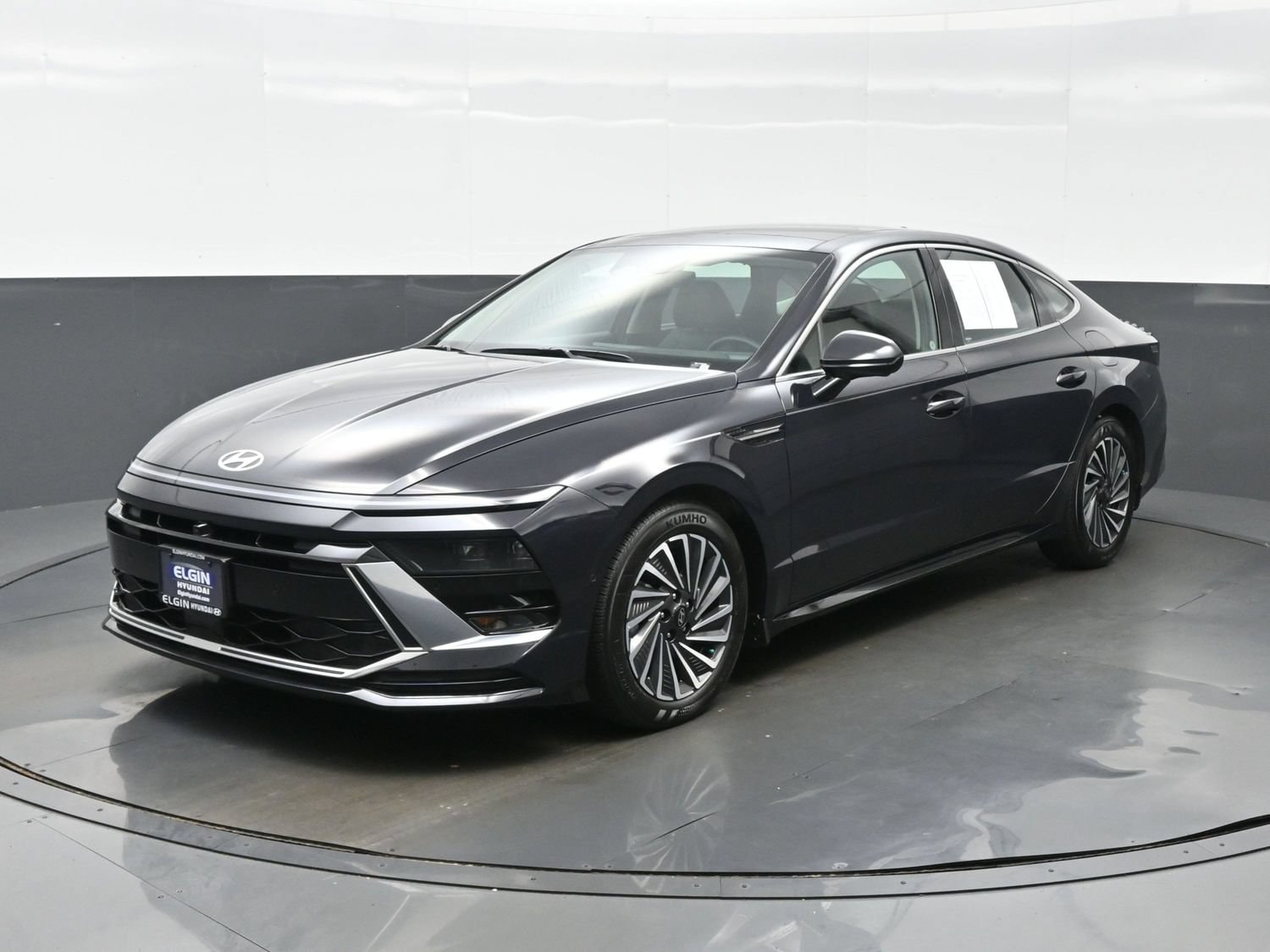 2026 Hyundai Sonata Hybrid Limited - Photo 2