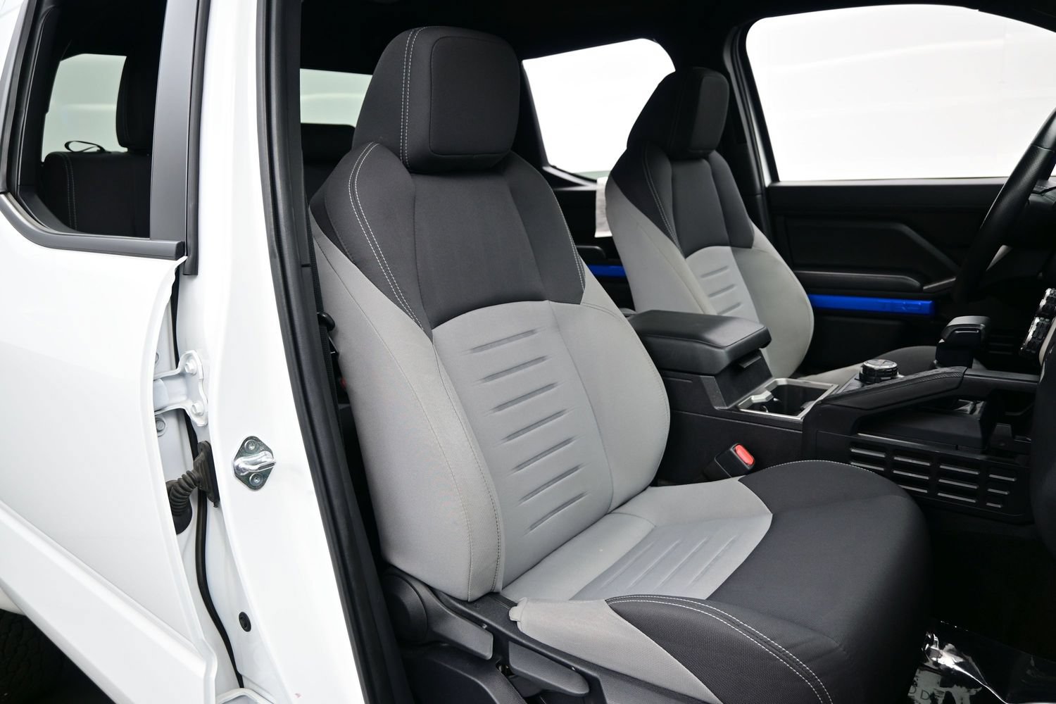 2024 Toyota Tacoma TRD Off Road - Photo 13