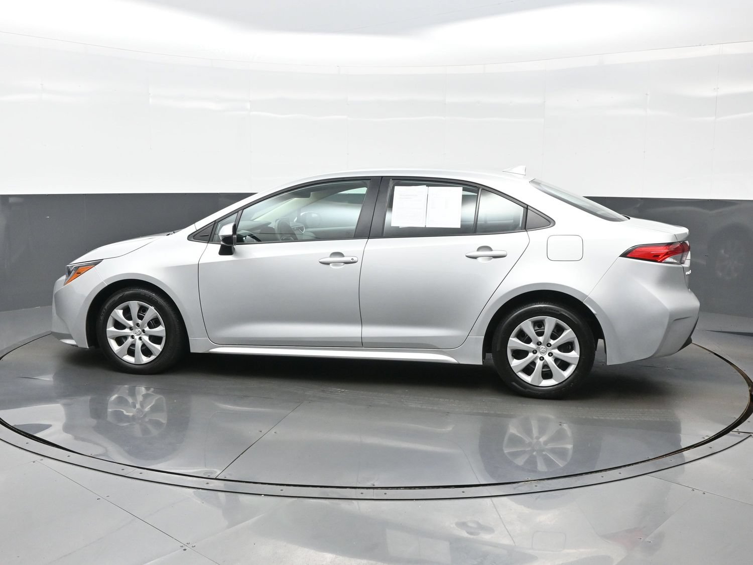 Used 2025 Toyota Corolla LE Car