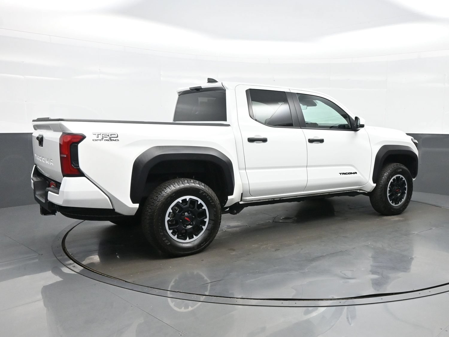 2024 Toyota Tacoma TRD Off Road - Photo 6