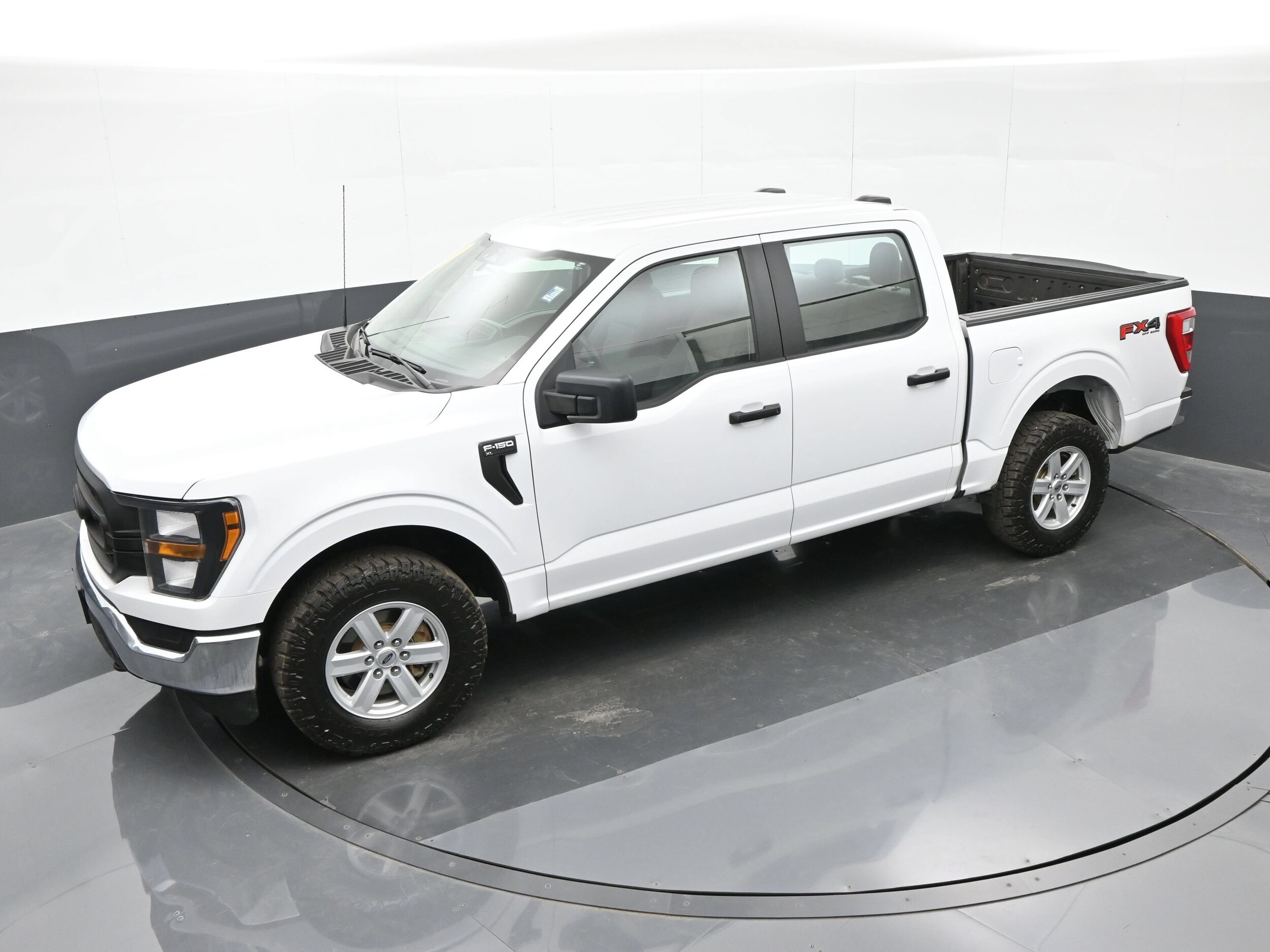 2023 Ford F-150 XL - Photo 39