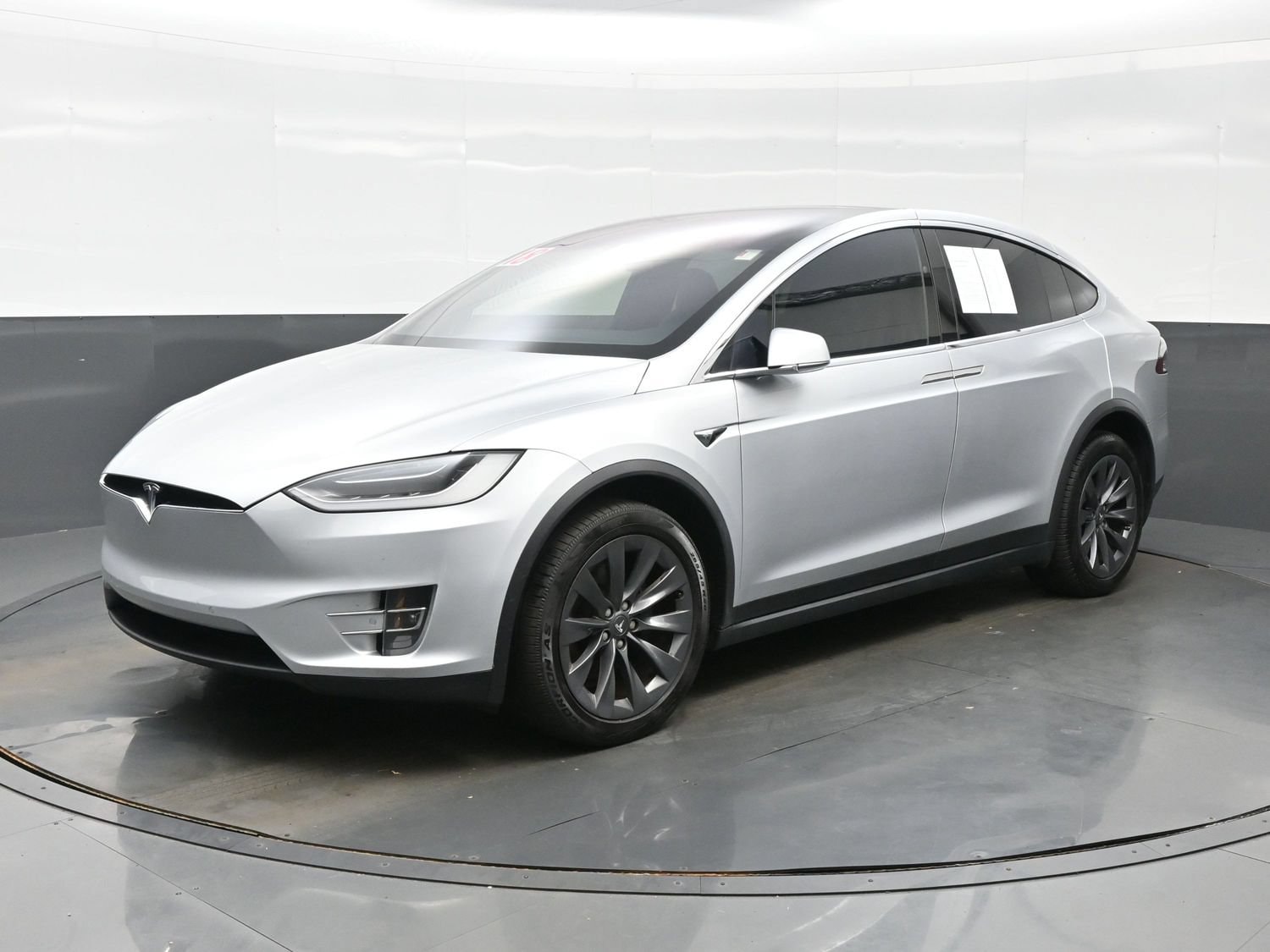 Used 2018 Tesla Model X 100D with VIN 5YJXCBE26JF089569 for sale in Streamwood, IL