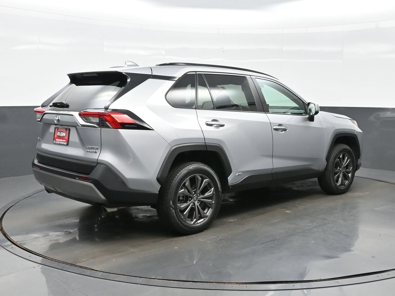 2023 Toyota RAV4 Limited - Photo 6