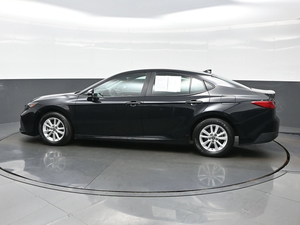 Used 2025 Toyota Camry LE Car