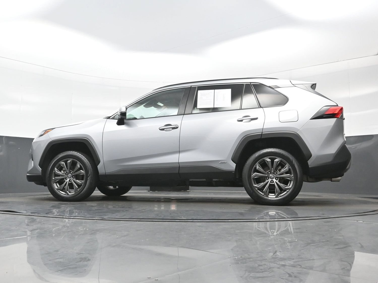 2023 Toyota RAV4 Limited - Photo 30