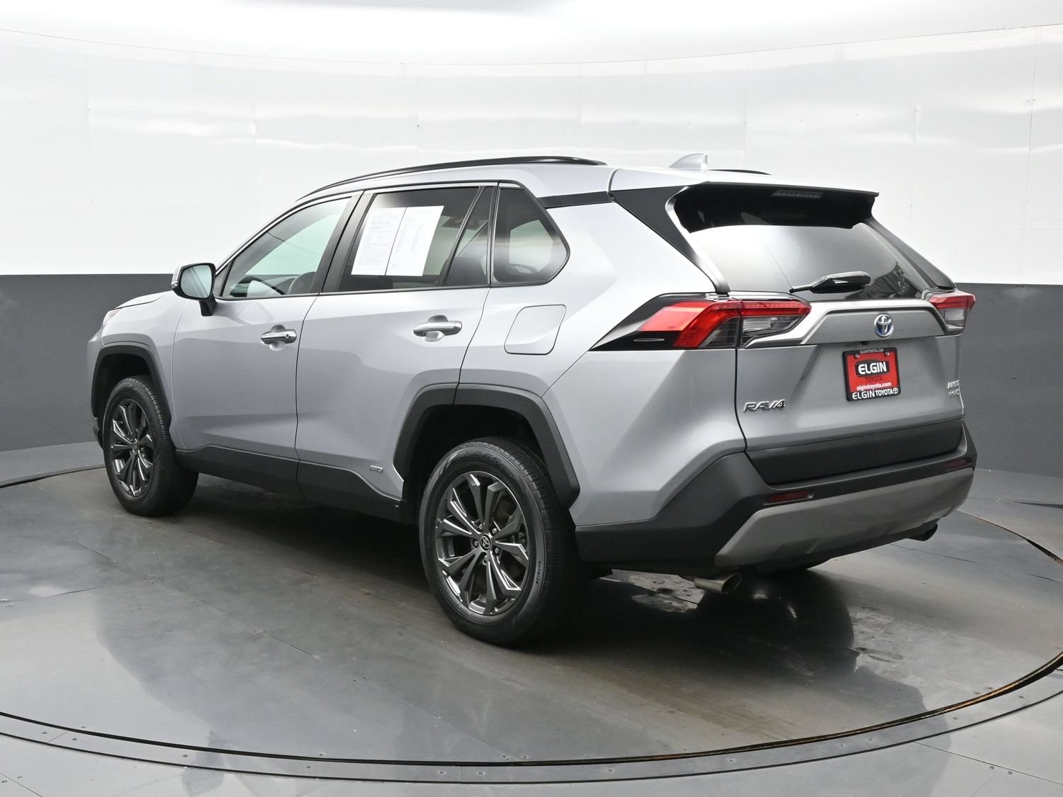 2023 Toyota RAV4 Limited - Photo 4