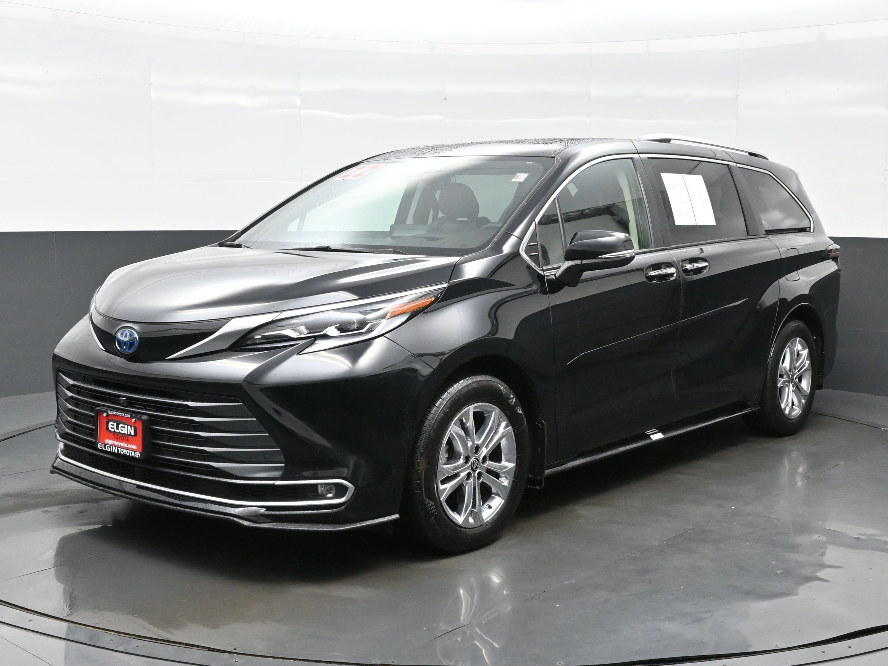 Used 2022 Toyota Sienna Platinum Van Passenger Van