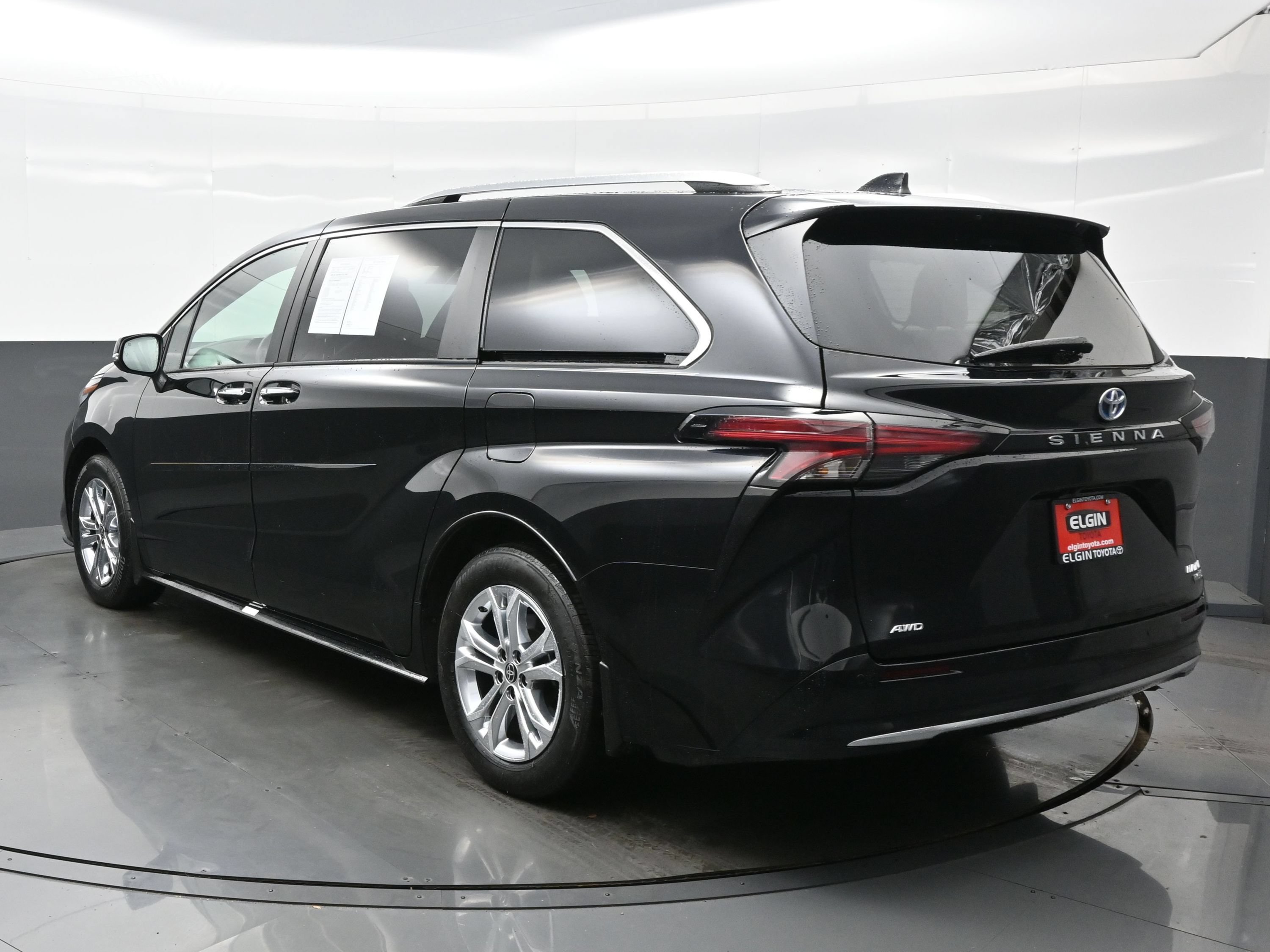 Used 2022 Toyota Sienna Platinum Van Passenger Van
