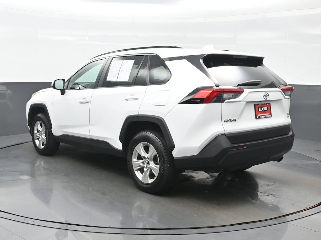 Used 2021 Toyota RAV4 XLE Sport Utility
