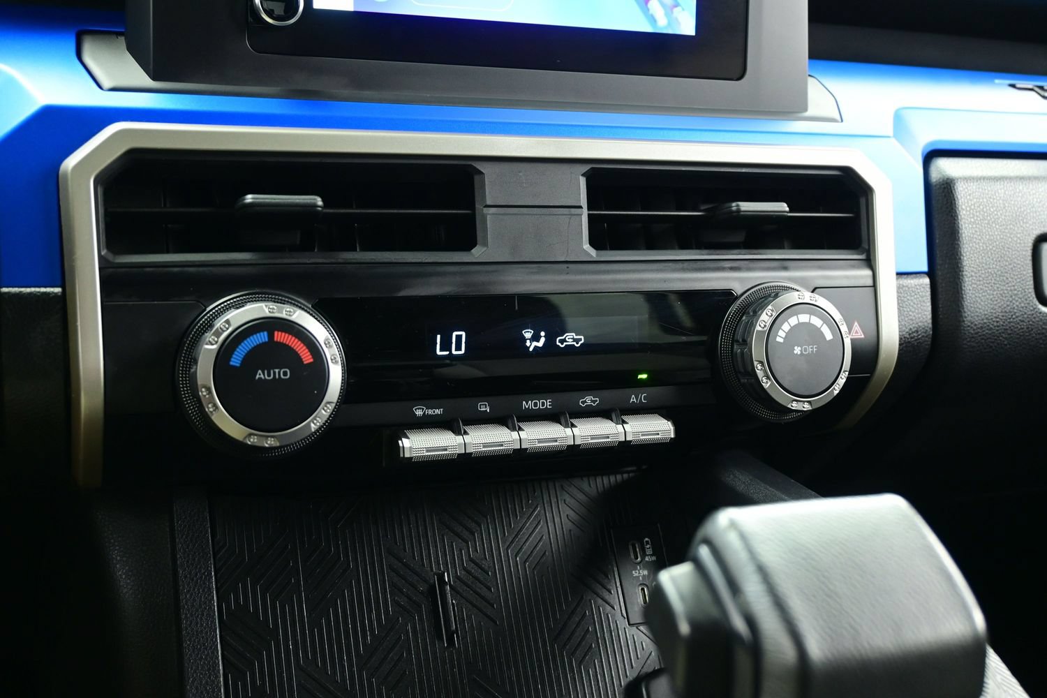 2024 Toyota Tacoma TRD Off Road - Photo 19