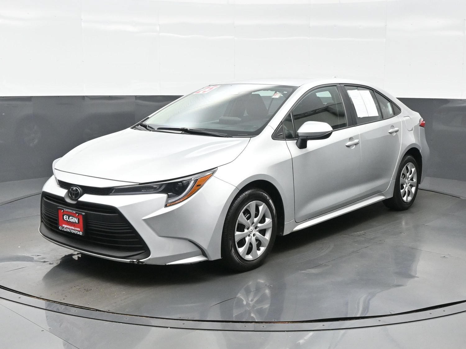 Used 2025 Toyota Corolla LE Car