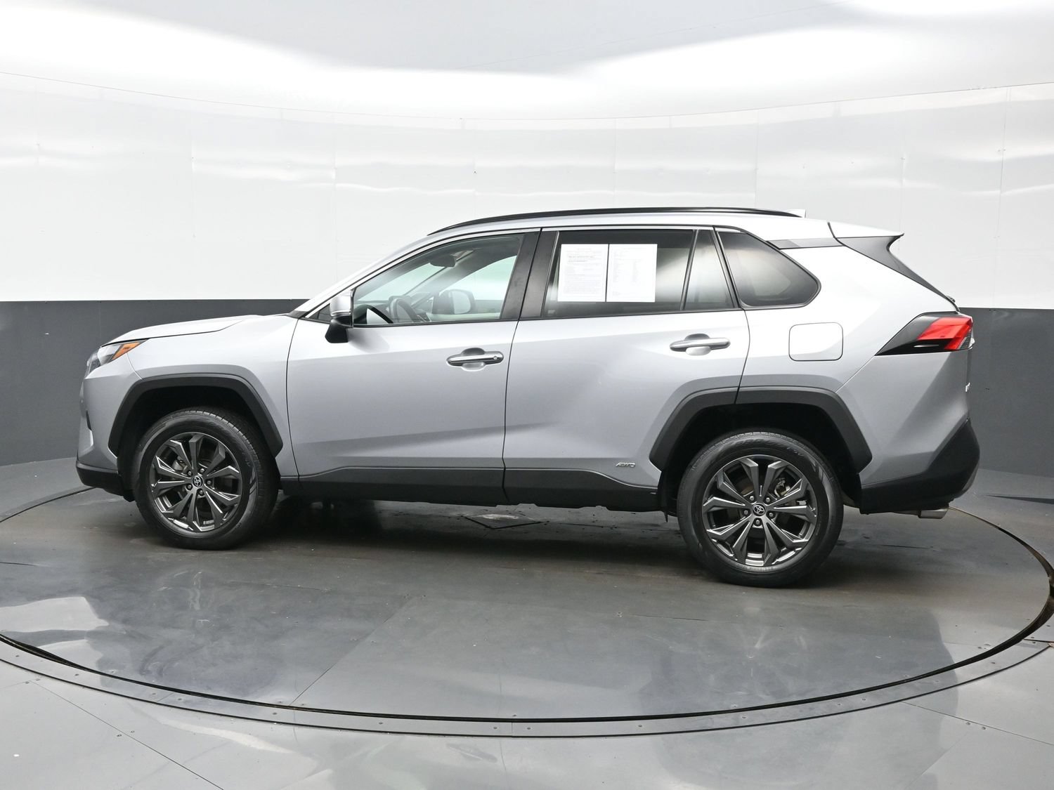 2023 Toyota RAV4 Limited - Photo 3
