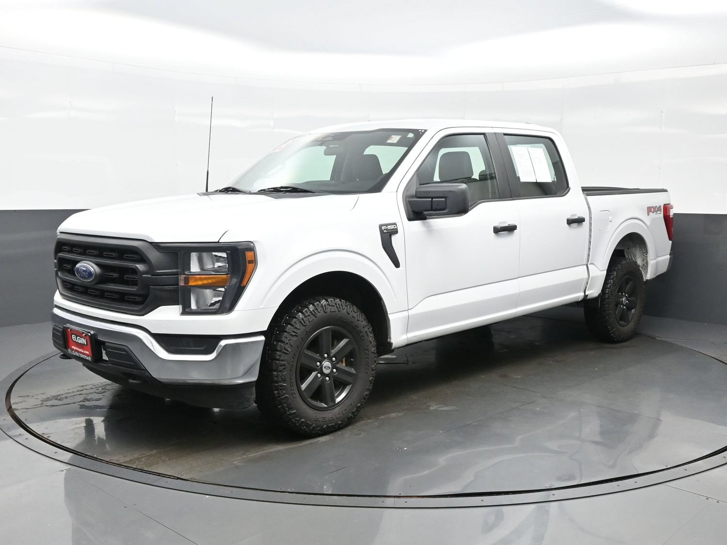 2023 Ford F-150 XL - Photo 2