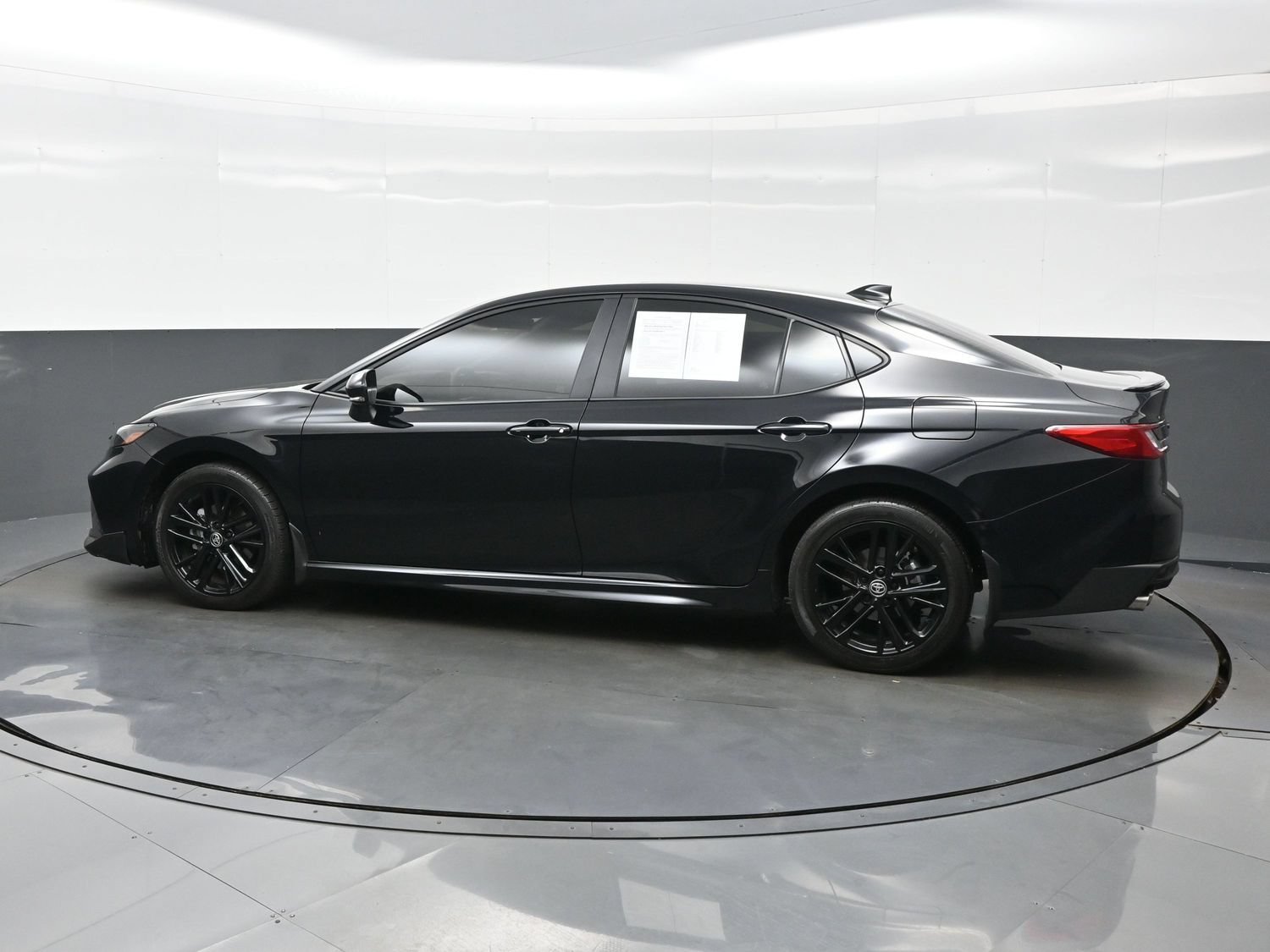 Used 2025 Toyota Camry SE Sedan