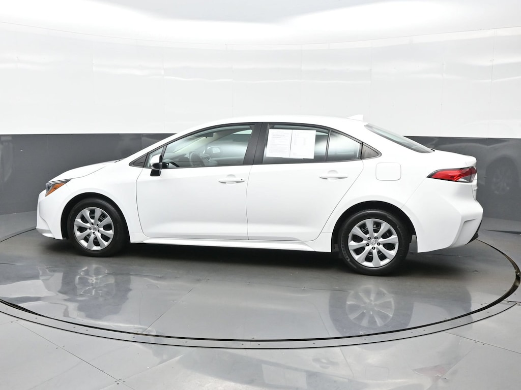 Used 2024 Toyota Corolla LE Sedan