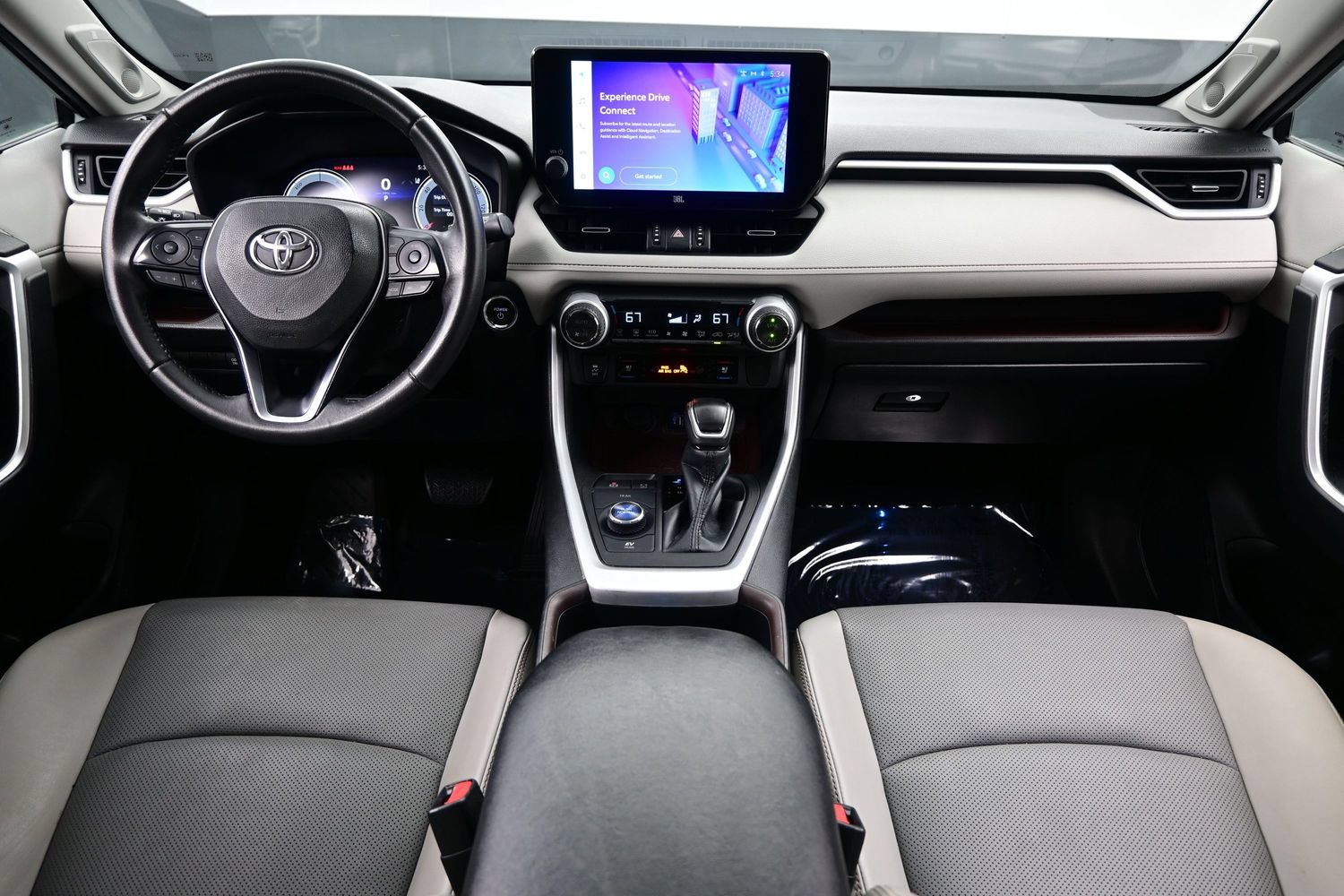 2023 Toyota RAV4 Limited - Photo 17