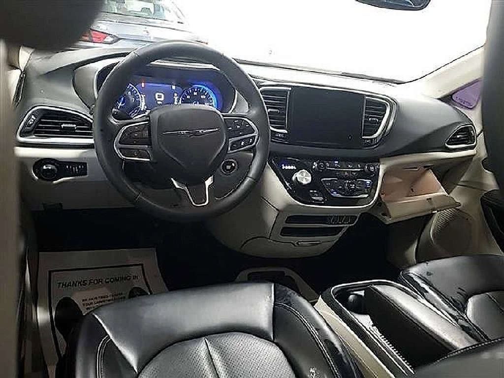 Used 2023 Chrysler Pacifica Touring L Van Passenger Van