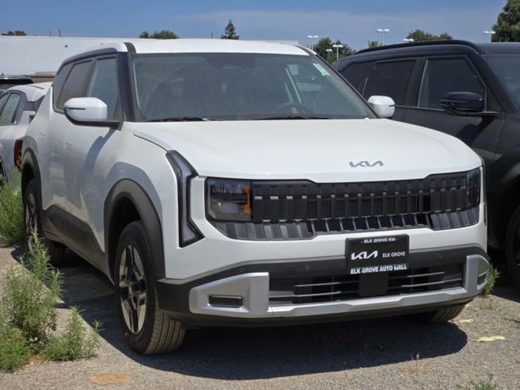 New 2027 Kia Seltos LX SUV