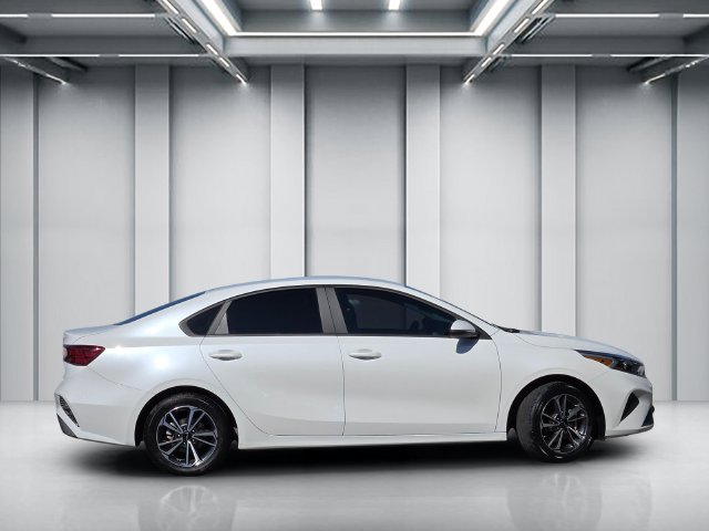 Certified 2022 Kia Forte LXS Sedan