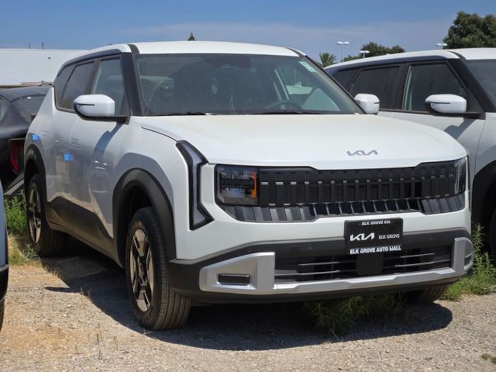 New 2027 Kia Seltos LX SUV