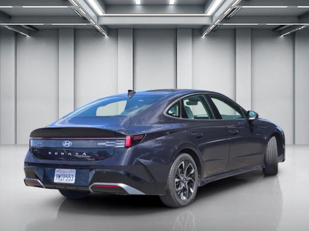 Used 2024 Hyundai Sonata SEL Sedan